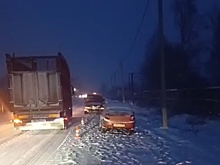 Женщина с ребенком пострадали при столкновении автомобиля с деревом в Навашине