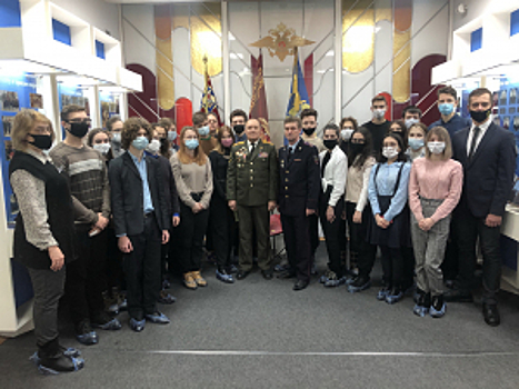 В рамках патриотической акции «Неделя мужества» школьники побывали в музее истории УМВД России по Калужской области