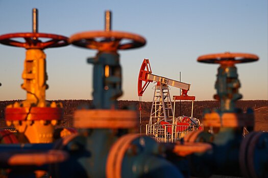 Эксперт объяснил резкое снижение цен на нефть