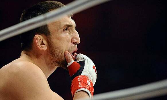 Муслим Салихов вошел в топ-15 рейтинга полусредневесов UFC