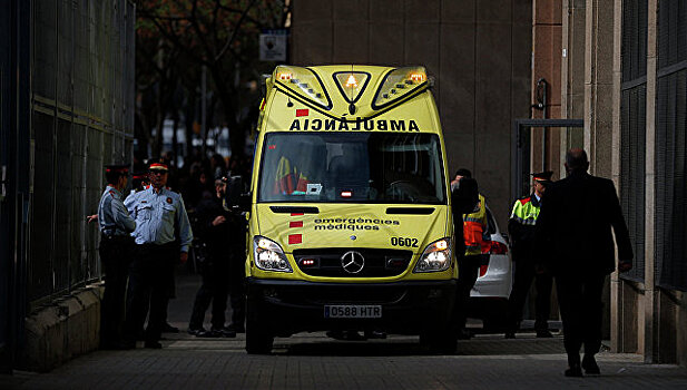 В Мадриде на аттракционе столкнулись два состава