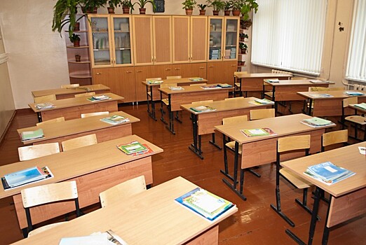 В Челябинске продолжаются поборы в школах и детских садах