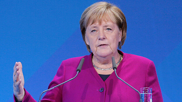 Меркель заявила, что конфликт на Украине вернул тему обороны на повестку дня в НАТО
