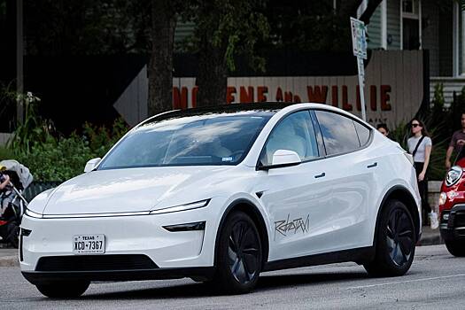 Роботакси Tesla заинтересовались власти