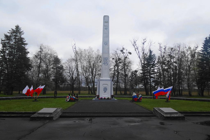 Через 78 лет жительница Новосибирской области нашла могилу отца