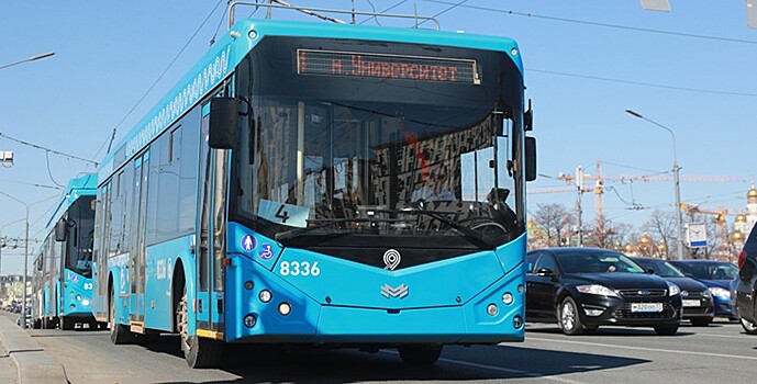 Кондуктор ради выходного "заминировал" троллейбус