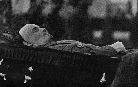 Ленин жив?!: главные тайны мумии Владимира Ульянова в Мавзолее