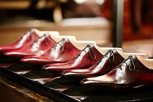 Berluti посвятил ботинки шампанскому