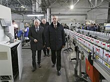 Дефицит рук от «неправильной моды»