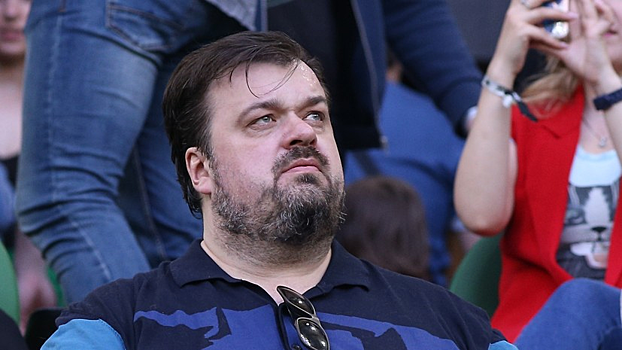 Уткин: смерть Алиомарова и кома отца Нурмагомедова говорят об эпидемии больше, чем статистика