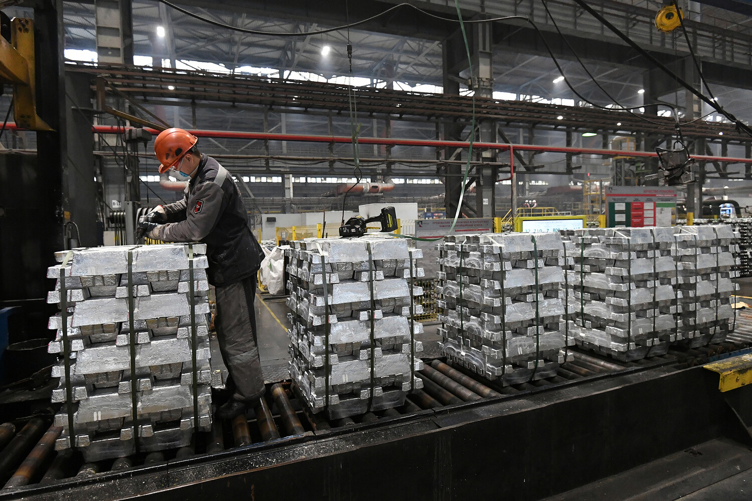 Британия ввела запрет на закупки алюминия из Белоруссии
