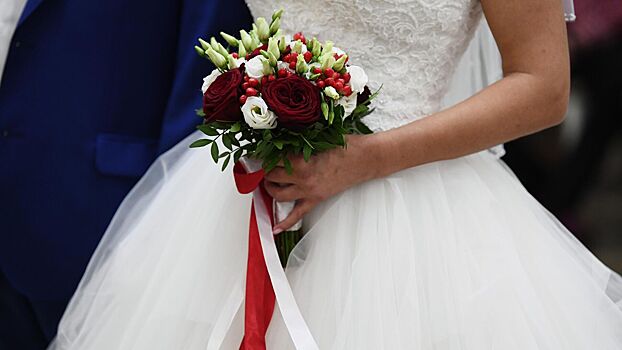 В московском ресторане гость перепутал невест и спровоцировал массовую драку