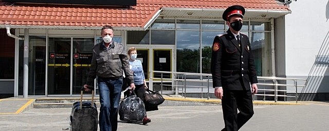 Из аэропорта Краснодара в обсерваторы отправили 17 прилетевших