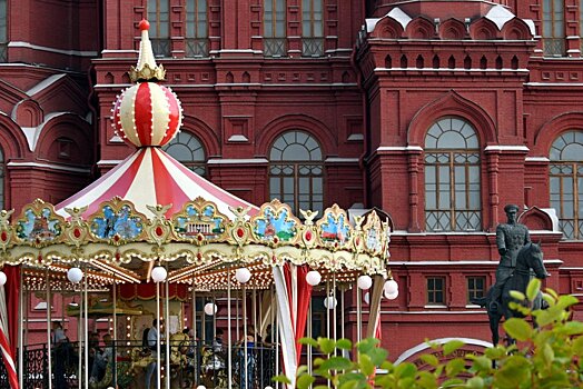 Москва возглавила топ-10 лучших путешествий на осенние выходные