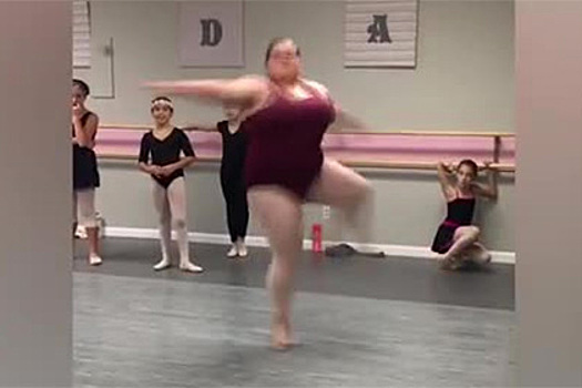Пышнотелая балерина прославилась в Instagram искусными фуэте