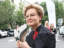 Малышева объяснила преимущество очков над контактными линзами