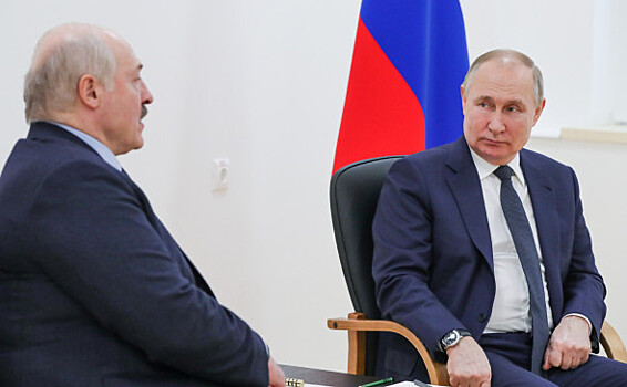 Лукашенко захотел оставить у себя российские С-400 и «Искандеры»