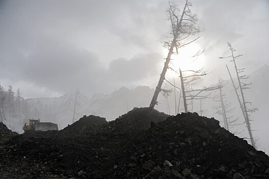 Что произошло 13 ноября: взрыв на угольной шахте и катастрофа MD-82