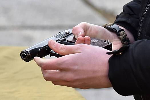 В России член «Боевого братства» научил четвероклассников обращаться с оружием