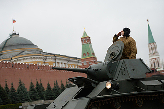 Киеву посоветовали захватить Красную площадь