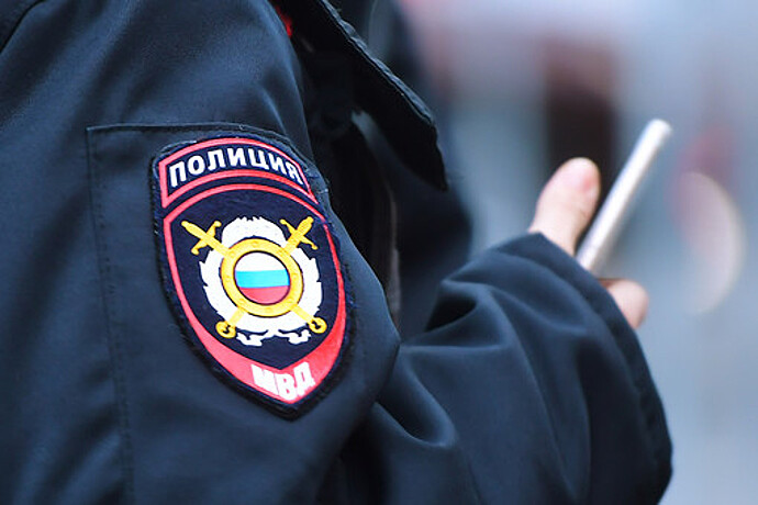 В Якутии жителя Вилюйска арестовали за стрельбу у бара на 15 суток