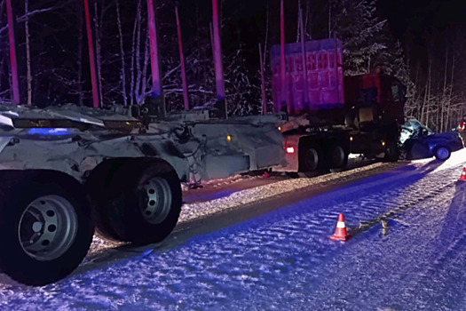 В жестком ДТП на скользкой трассе погибли пожилые супруги