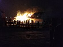 В микрорайоне Соломенное Петрозаводска сгорел частный жилой дом. Видео