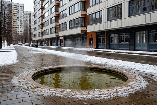 В Южно-Сахалинске ступил в яму с кипятком, которая образовалась из-за прорыва трубы