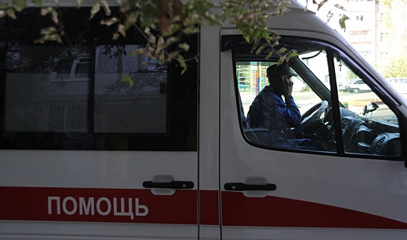 Водителя иномарки госпитализировали после ДТП в Волгограде