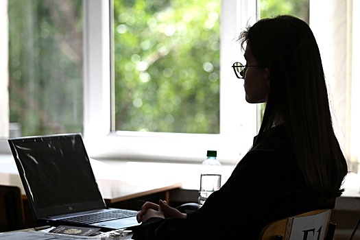 Россияне начали чаще работать по выходным