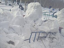 Могилы погибшего участника СВО и его отца завалили снегом при расчистке. Подробности