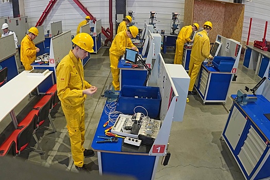 Свердловские машиностроители выстраивают многоступенчатую систему профориентации