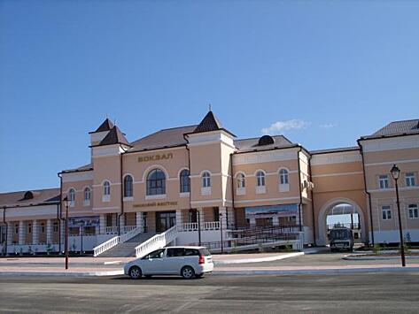 Железные дороги Якутии обеспокоены возможным скоплением поездов на подходе к станции Нижний Бестях в осенний период