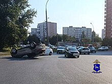 В Тольятти на кольцевой дороге опрокинулась Kia