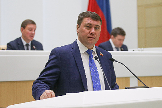 Транспортная доступность, газификация регионов, переселение в зоне БАМа: сенатор Иван Абрамов об итогах работы в 2020 году