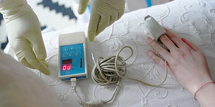 Пульмонолог рассказал, кому нужен прибор для измерения уровня кислорода в крови