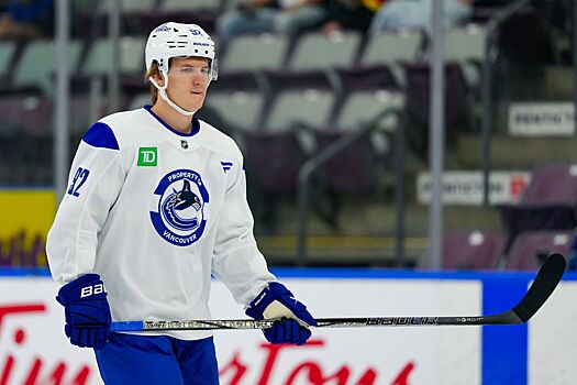 Виталий Кравцов покинул НХЛ, где будет играть Виталий Кравцов, Виталий Кравцов и Трактор