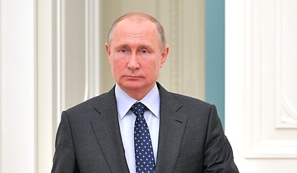 Герой России забыл свою фамилию при виде Путина
