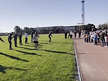Дошколята и школьники вместе с папами сделали массовую зарядку (видео)