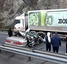 Залетел под фуру: жесткое ДТП произошло во Владивостоке