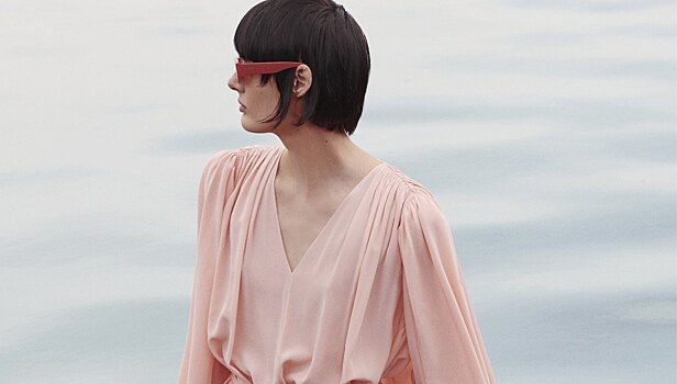 Рассветный розовый, сапоги-чулки и платья для свидания в новой коллекции Givenchy