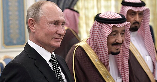 Феникс (Китай): Путин посетил Саудовскую Аравию. Пока США разжали кулак, Россия решила укрепиться на Ближнем Востоке
