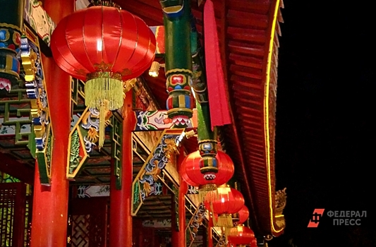 Китай бросил вызов США: что известно о новой визе для иностранцев