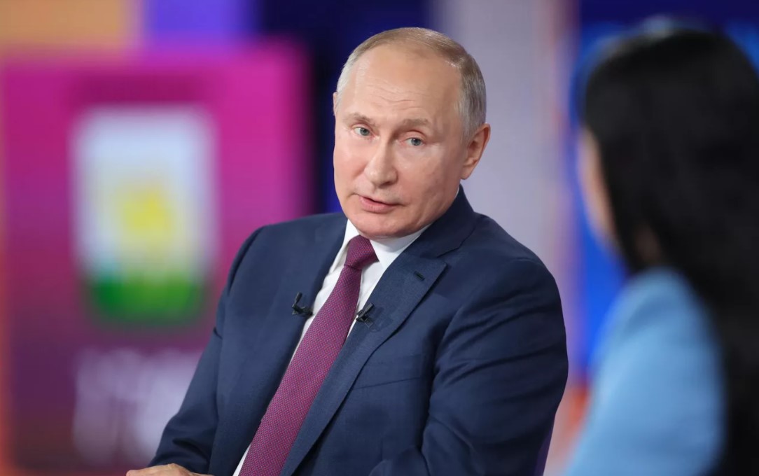 Песков рассказал об организации грядущей прямой линии с Путиным
