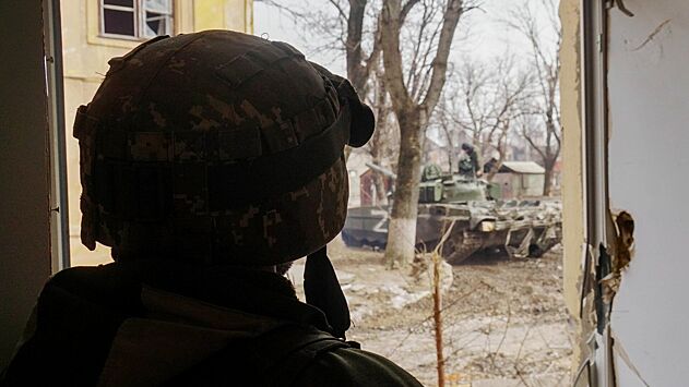 В Китае назвали главного виновника затягивания конфликта на Украине