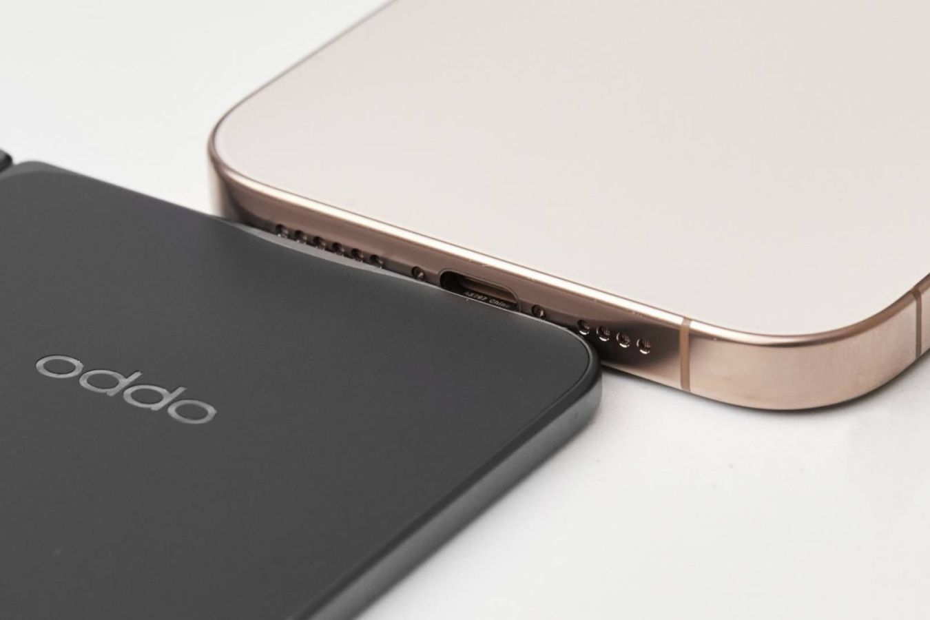 Первые фото самого тонкого складного смартфона в мире  Oppo Find N5 выходит 20 февраля