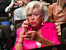 Раскрыта зарплата вдовы Караченцова в "Ленкоме"