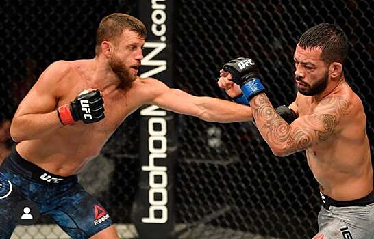Эллиотт победил Бенуа на турнире UFC on ESPN 13