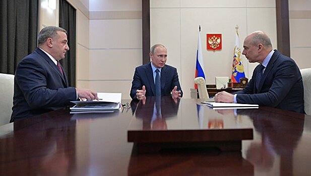 Путин обсудил с Силуановым госпрограмму вооружений