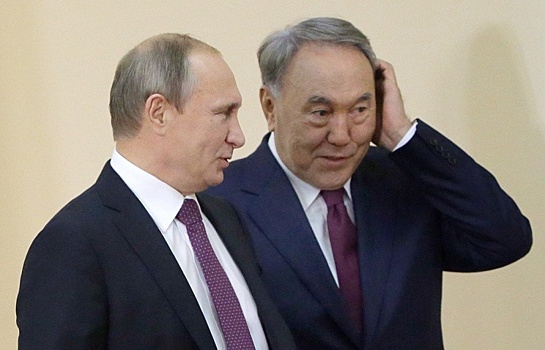 Путин и Назарбаев посмотрели фильм про панфиловцев